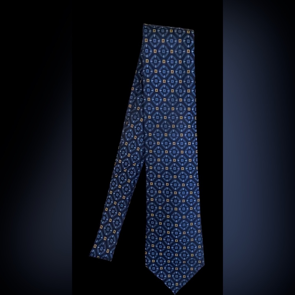 Jos A Bank Tie - Picture 2 of 6
